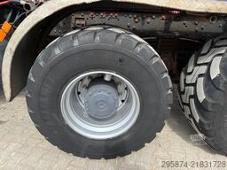 MERCEDES-BENZ 4144 Actros MP2 Abrollkipper 8x8 Singlebereifung