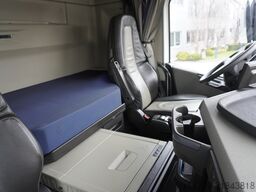 Volvo FH 460 / Krone refrigerator 23 EPAL!