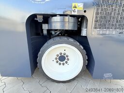 Combilift C2500CB DIESEL TRIPLEX 5500 FREE LIFT