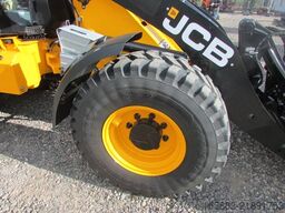 JCB 409