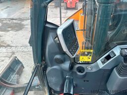 HYUNDAI HX 130 ALCR Kettenbagger 76.000 EUR / AC