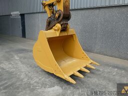 Caterpillar 320FL