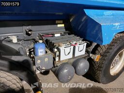 Renault Kerax 520 8X4 17m3 CIF tipper Steel Suspension ...