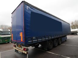 Schmitz 3 AXLE CURTAINSIDE TRAILER