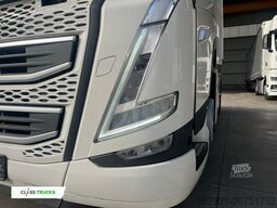 VOLVO FH 460 Globetrotter XL i-Save SideSkirts