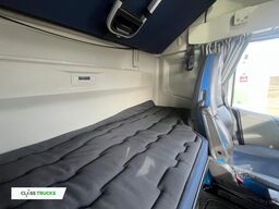 VOLVO FH 460 Globetrotter XL i-Save SideSkirts