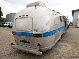 Airstream Land Yacht Excella 500 Catering + Foodtrailer