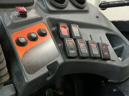 Kubota R 082