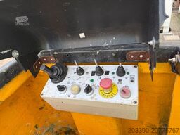 NISSAN Cabstar mit Klubb K26 Arbeitsbühne / 12 Meter