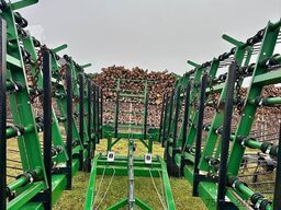 VELES BT 18 - Strohstriegel