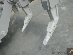 Komatsu GD555-5 Ex-army