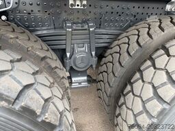 MERCEDES-BENZ Arocs 3243 8x4 Abrollkipper Schub/Knickhaken AHK