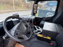 MERCEDES-BENZ Arocs 3243 8x4 Abrollkipper Schub/Knickhaken AHK