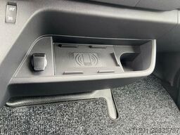 RENAULT Master 2.3 dCi 165 HIAB Kran T-CLX 013