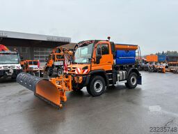 UNIMOG Unimog U323 Winterdienst