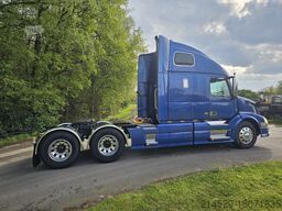 volvo VNL 670