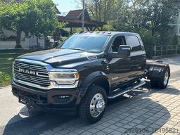 RAM-Trucks 2024 RAM 5500 Crew Chassis 84