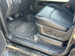 RAM-Trucks 2024 RAM 5500 Crew Chassis 84