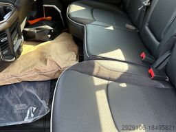 RAM-Trucks 2024 RAM 5500 Crew Chassis 84