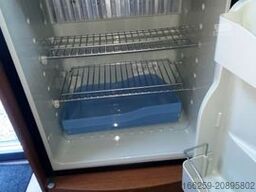 BÜRSTNER Averso Plus 410 TS Mover , Auto-Satantenne, TV