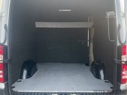 MERCEDES-BENZ Sprinter II Kasten 316 CDI 4X4