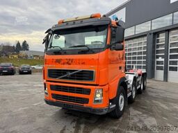 VOLVO FH-520 8x4 UT-Saurier AHK