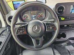 MERCEDES-BENZ SPRINTER 319 L3 Chassis Dub Cab