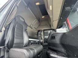 IVECO S-WAY AS440S48 ACC Intader NAVI 2xTank Leder E6d