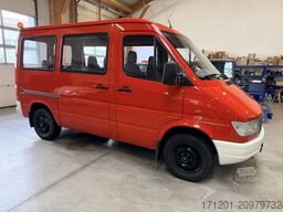 MERCEDES-BENZ Sprinter 210 D Kombi 9-Sitzer