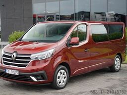 RENAULT TRAFIC III / BUS / 9 MIEJSC / 2022 ROK / PIERWSZ