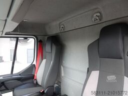 RENAULT D 16 260 / 4X2 / REFRIDGERATOR - 6,8 M / BI TEMP