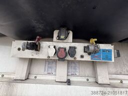 SCHMITZ CARGOBULL SCBS3B04*Carrier*Lift*Doppelstock*Pharma*Blumebr