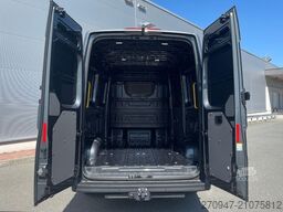 MAN TGE 3.200 L3H3 Kasten 4x4 2-SITZE AHK ACC