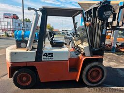 NISSAN 45 Gabelstapler Gas * Mod. BGF03A4OU* Triplex