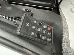 MERCEDES-BENZ Axor 1833 Kehrmaschine VAL?air HD 200 - Bar 9 m³