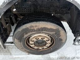 MERCEDES-BENZ AROCS 3751 6x4 Euro 6 Betonpumpe Liebherr 41M5