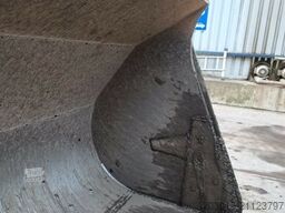 LIEBHERR L566 XPower Radlader 27,5 Ton *11.900 h *Waage