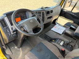Volvo FE 250 250 4X2 592.255km DHOLLANDIA 2000kg