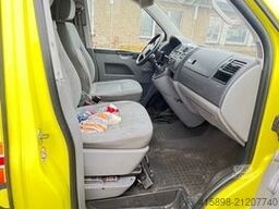 VOLKSWAGEN VW T5 RTW Rettungswagen Krankentransport