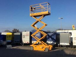 Scherenbühne Compact 8 Sonderanhänger Mietgerät