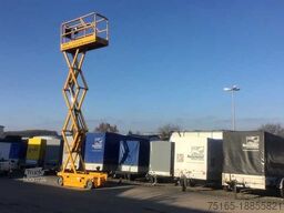 Scherenbühne Compact 8 Sonderanhänger Mietgerät