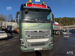 Volvo FH16 8x4 Tridem Crane Truck with 2014 26 t/m Palfi