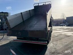 Volvo FH16 8x4 Tridem Crane Truck with 2014 26 t/m Palfi