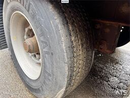 Krone Curtain-Side Trailer