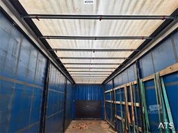 Krone Curtain-Side Trailer