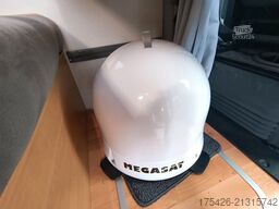 ADRIA Twin 600 AHK, TV +Satanlage  116KW , Solar