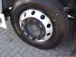 DAF XF 105.460 intarder airco,manual gearbox