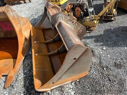 CATERPILLAR 323 E Powertilt 2x Löffel Top