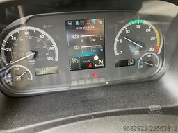 Mercedes-Benz Atego 818 Kipper