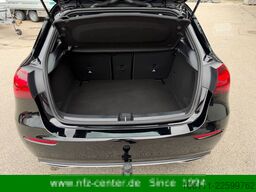 MERCEDES-BENZ A 180 d Progressive AHK
